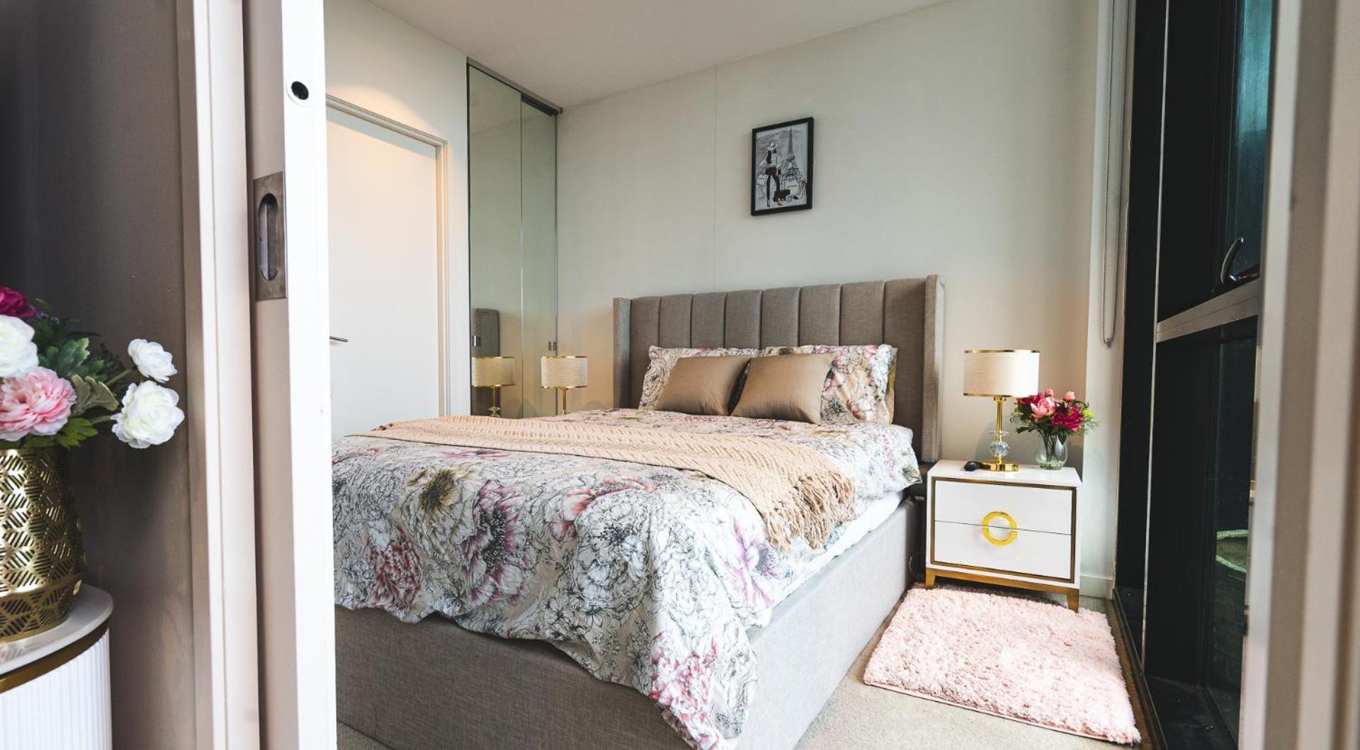 2br Huge Balcony With Private Pool Gym And Views * Melbourne